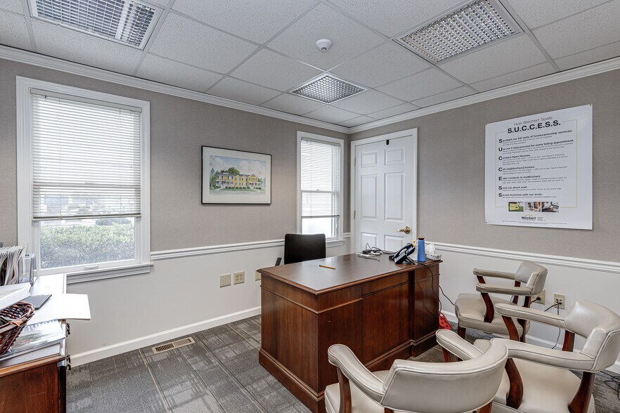 More Photos Of 221 S Main St, Flemington Office For Sale