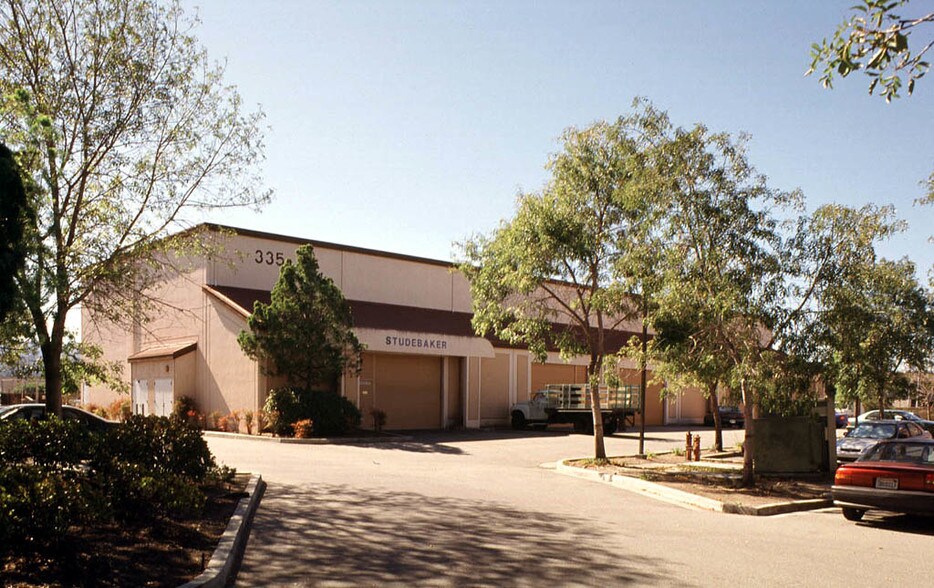 More Photos Of 335 Convention Way, Redwood City Unknown For Lease