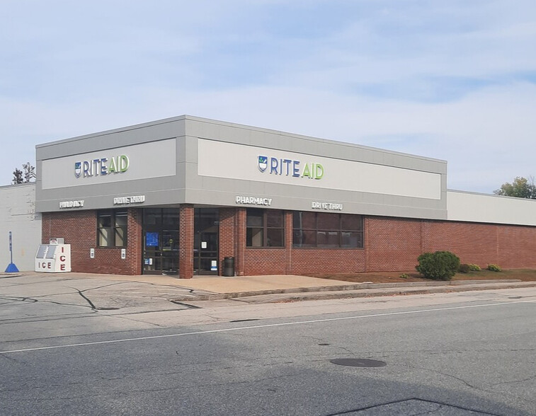 Primary Photo Of 92 South St, Concord General Retail For Sale