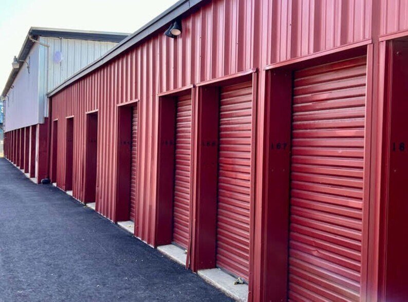 More Photos Of 812 Baldy Mountain rd, Sandpoint Self Storage For Sale