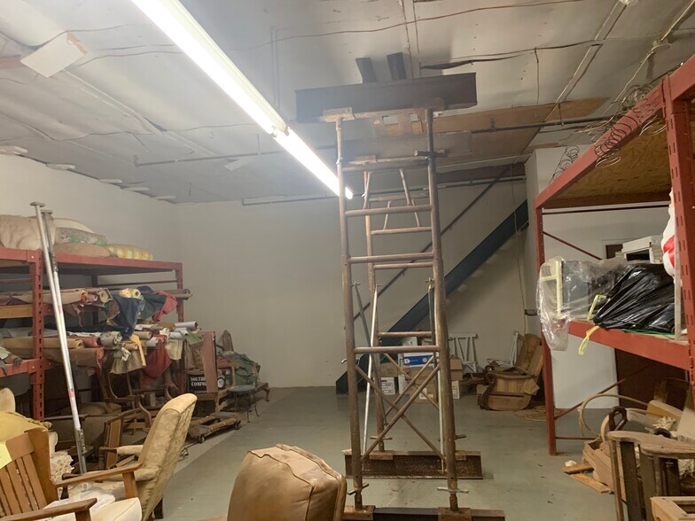 More Photos Of 47 N Main St, Honeoye Falls Flex For Sale