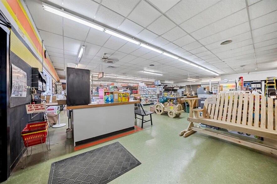 More Photos Of 1305 Seaton Ave, Greenup Warehouse For Sale