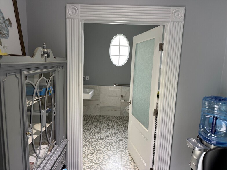 More Photos Of 619 Turner St, Clearwater Office For Lease