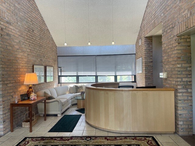 More Photos Of 5771 Mayfair Rd, North Canton Office Residential For Lease