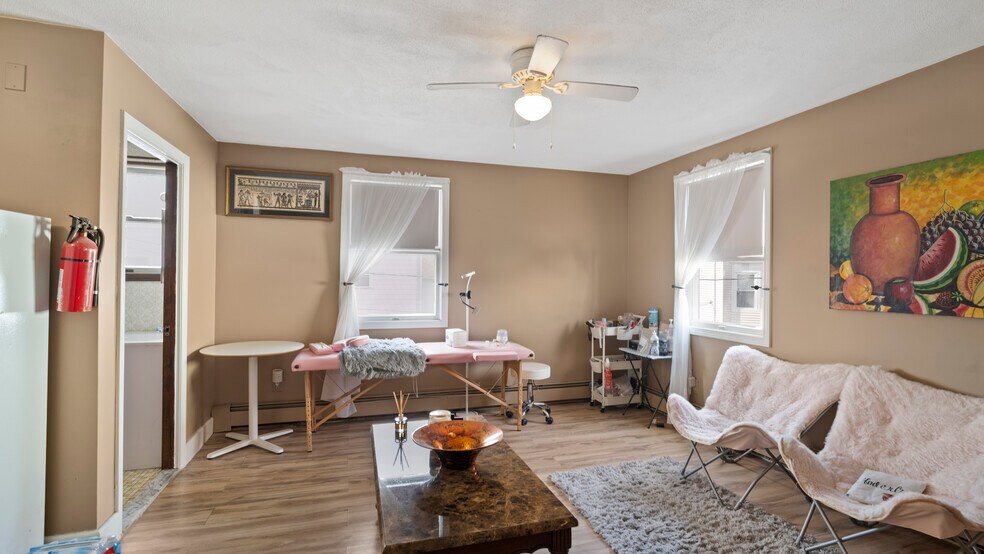 More Photos Of 124 Waterman Ave, East Providence Apartments For Sale