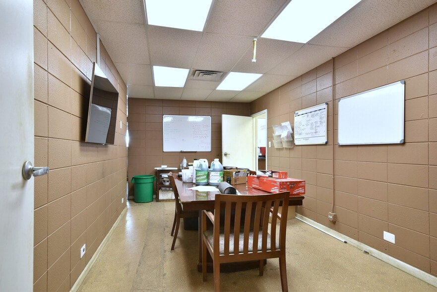 More Photos Of 5700 41st, Forest View Sports And Entertainment For Sale