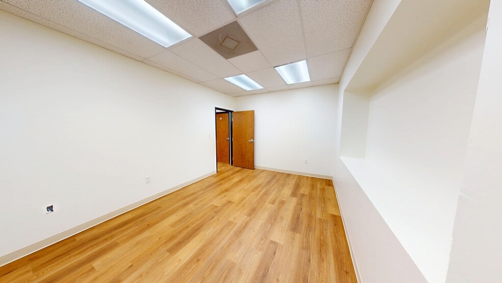 More Photos Of 13621 Immanuel Rd, Pflugerville Warehouse For Sale