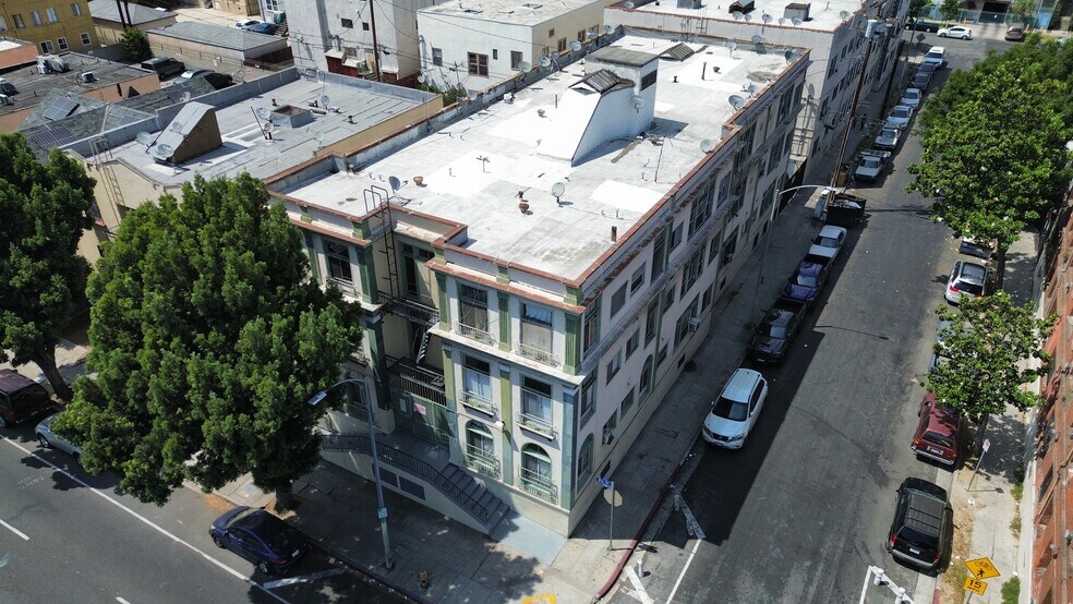 More Photos Of 2809 W 8th St, Los Angeles Apartments For Sale