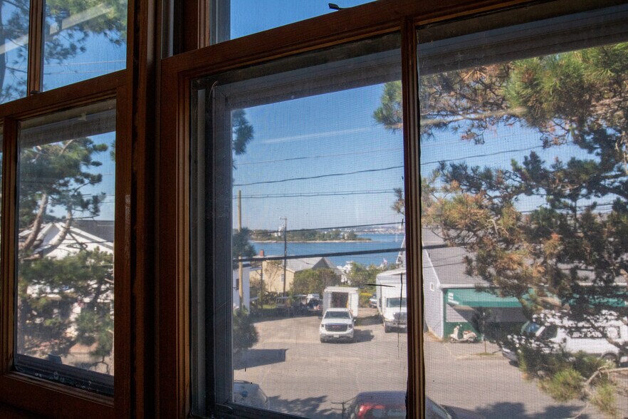 More Photos Of 15 Epps St, Portland Storefront For Sale