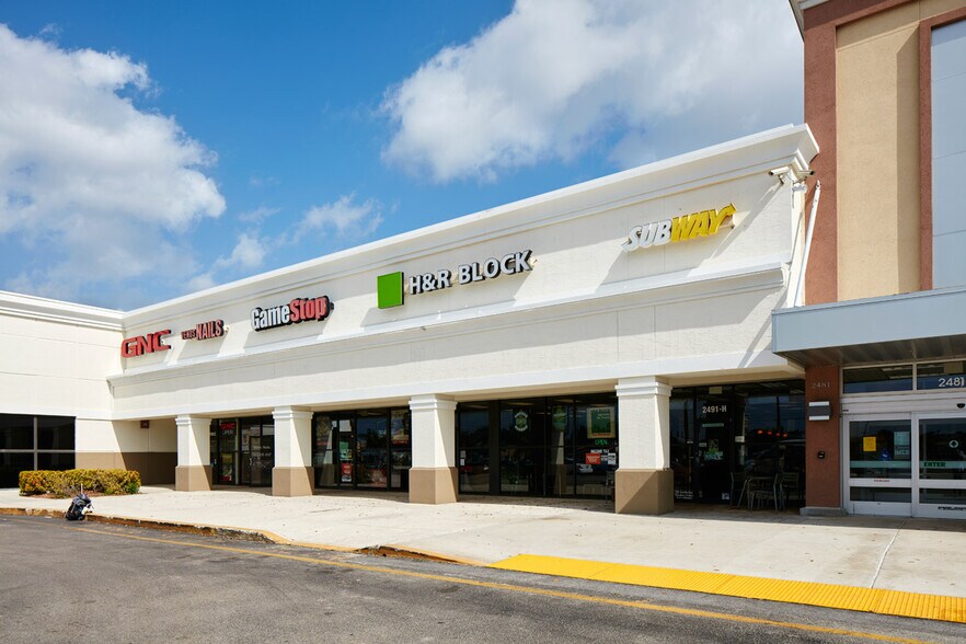 More Photos Of 2421-2627 Okeechobee Blvd, West Palm Beach Unknown For Lease