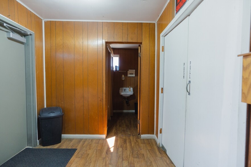 More Photos Of 21562 Reynolds Ave, Dos Palos Religious Facility For Sale