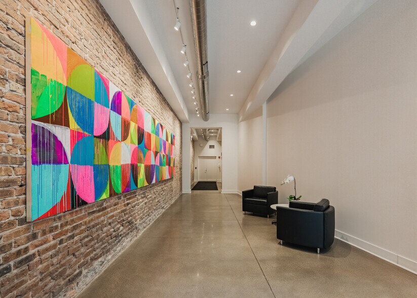 More Photos Of 445 N Wells St, Chicago Office For Lease