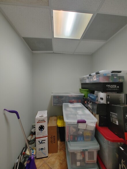 More Photos Of 5491 N University Dr, Coral Springs Office For Lease