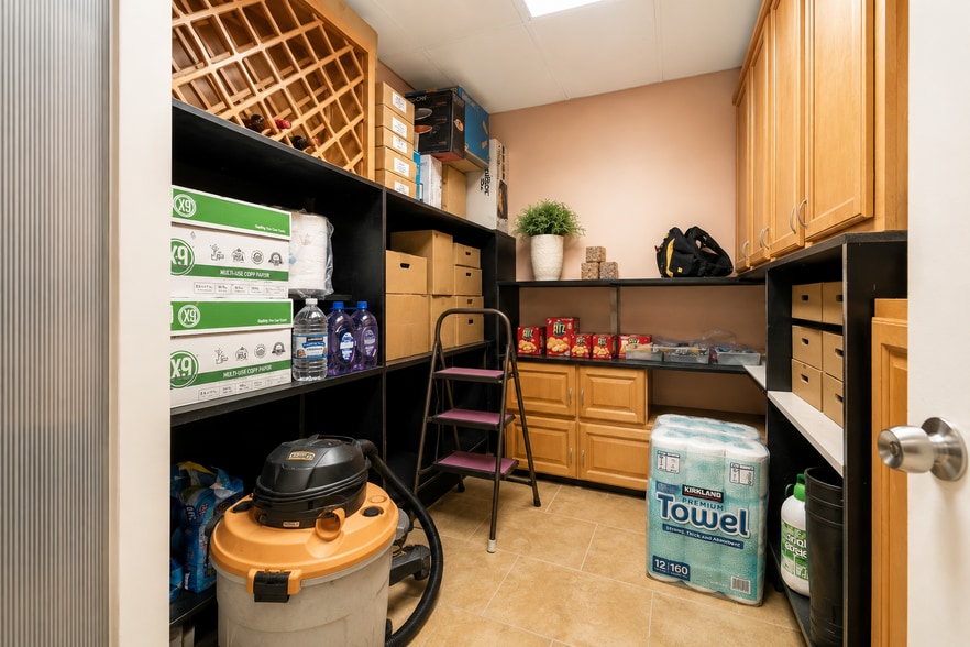 More Photos Of 6575 Nova Dr, Fort Lauderdale Warehouse For Sale