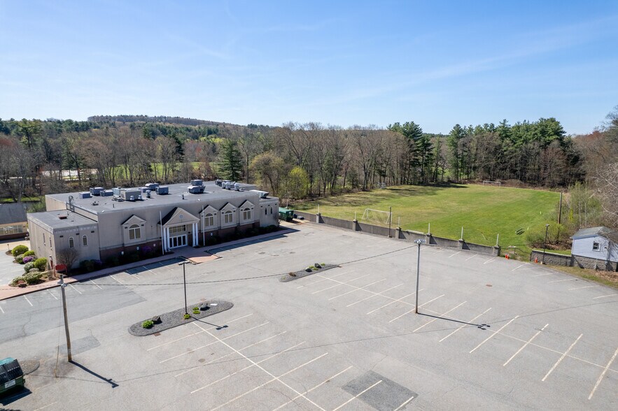 Primary Photo Of 13 Port St, Hudson Specialty For Sale