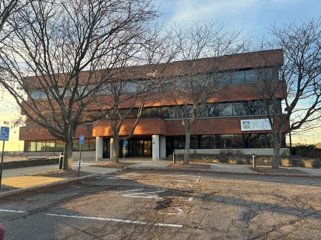 More Photos Of 100 Interstate Corporate Ctr, Williston Office For Lease
