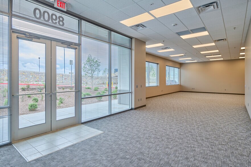 More Photos Of 8900 Escobar Dr, El Paso Distribution For Lease