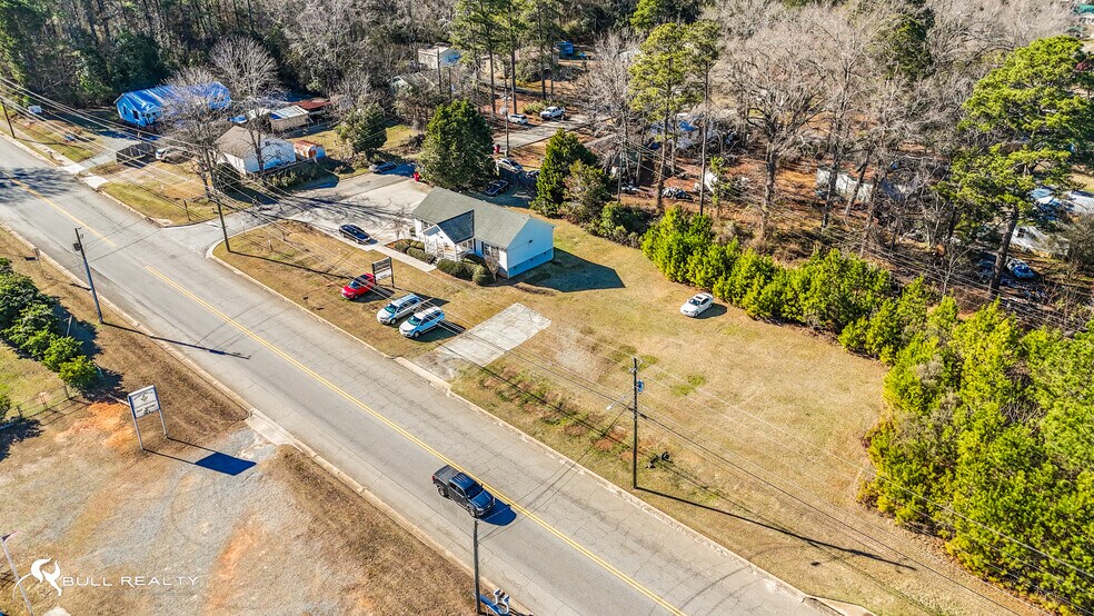 More Photos Of 201 E Clinton St, Gray Office For Sale