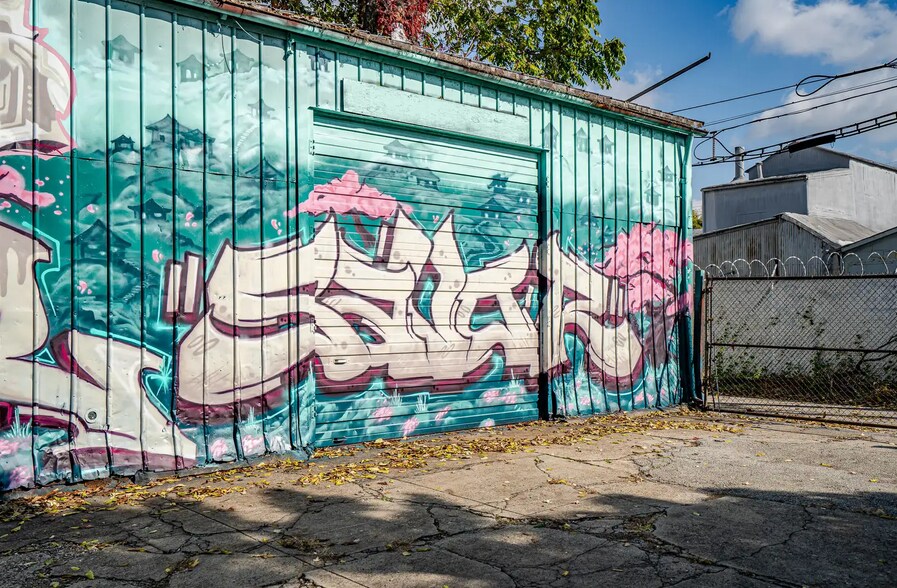 More Photos Of , Louisville Unknown For Sale