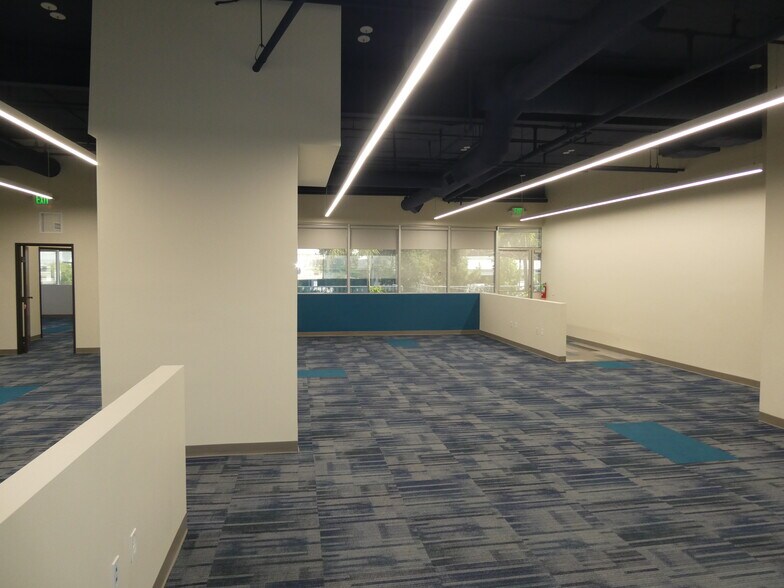 More Photos Of 6100-6120 San Fernando Rd, Glendale Office For Sale
