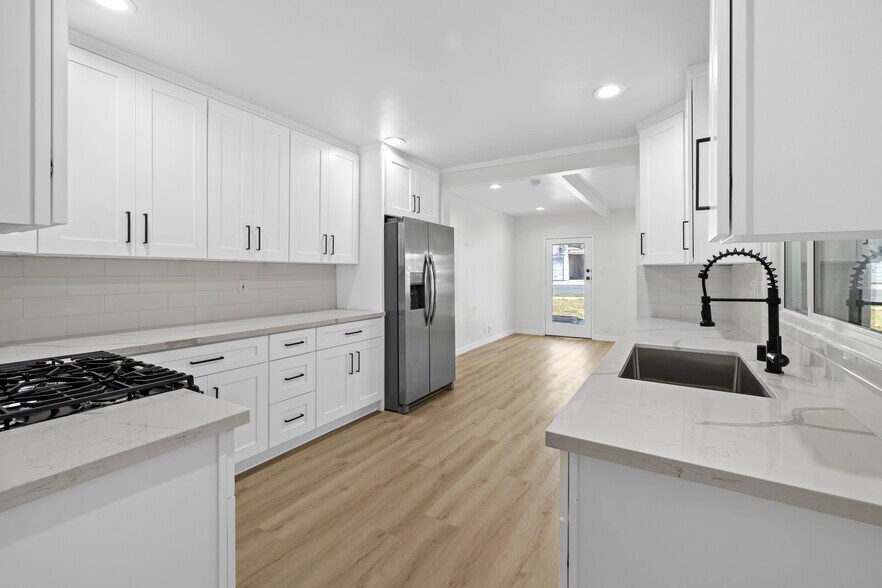 More Photos Of 3784 Villa Ter, San Diego Apartments For Sale