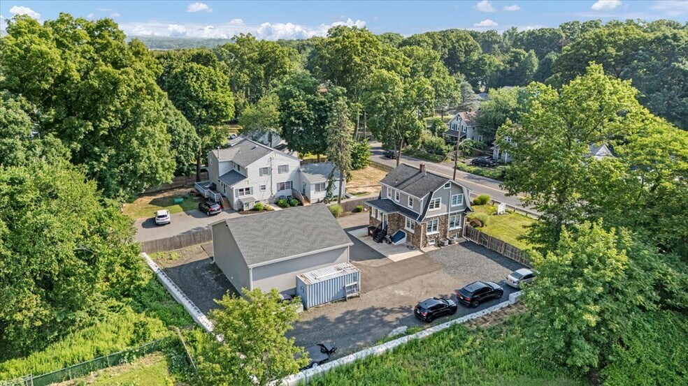 More Photos Of 363 S Middletown Rd, Nanuet Flex For Sale