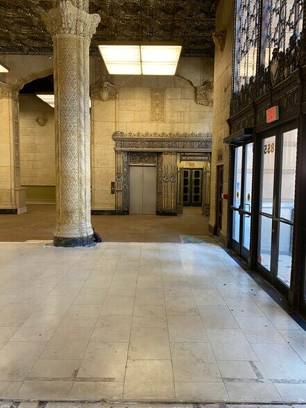 More Photos Of 855 S Hill St, Los Angeles Office For Lease