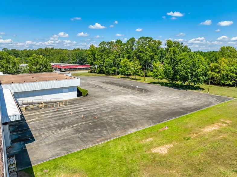 More Photos Of 1870 Highway 22 W, Alexander City Warehouse For Lease