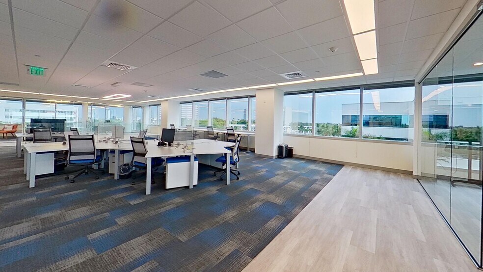 More Photos Of 500 W Cypress Creek Rd, Fort Lauderdale Office For Lease