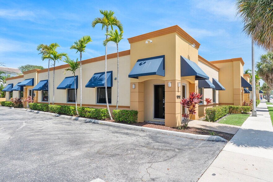 More Photos Of , Fort Lauderdale Unknown For Sale