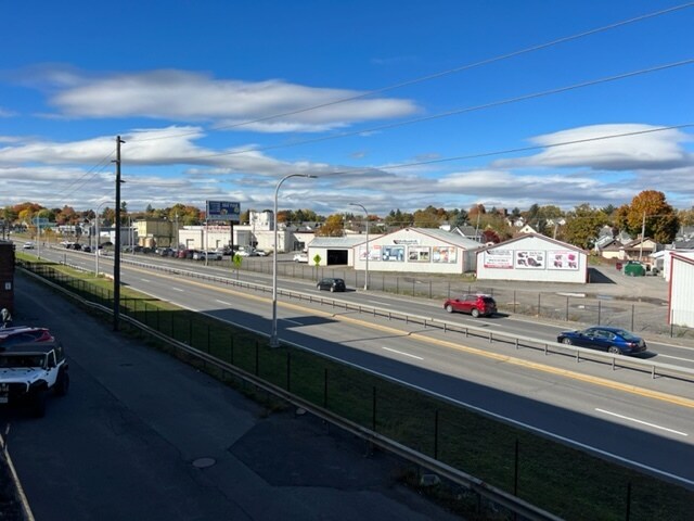 More Photos Of 824 Noyes St, Utica Manufacturing For Sale