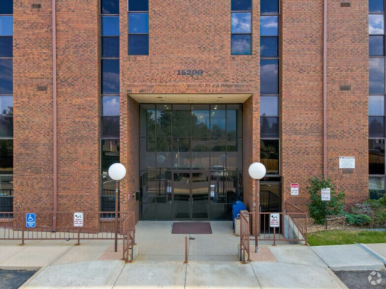 More Photos Of 15200 E Girard Ave, Aurora Medical For Lease