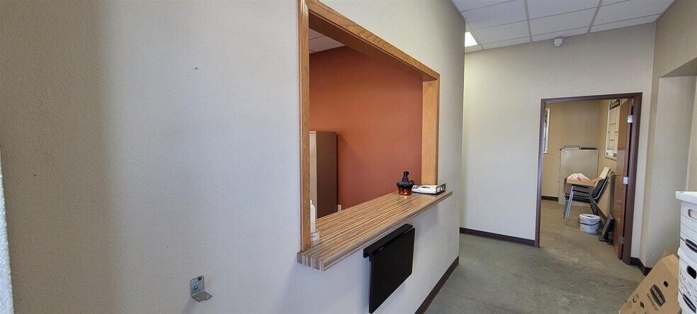 More Photos Of 9072 County Road BB, Plainfield Warehouse For Sale