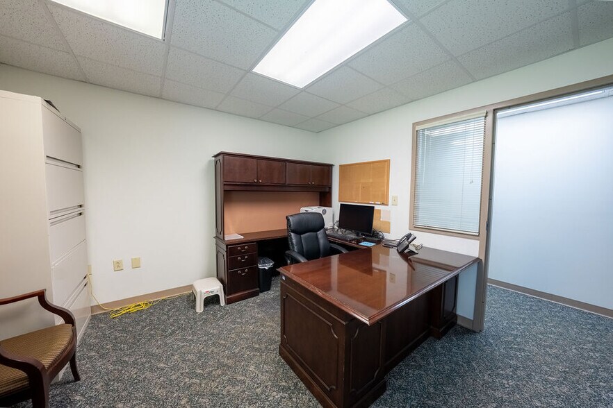 More Photos Of 96 Cohen Walker Dr, Warner Robins Medical For Sale