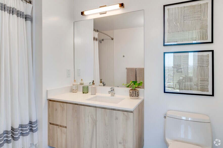 More Photos Of 817 N 6th St, Phoenix Apartments For Lease