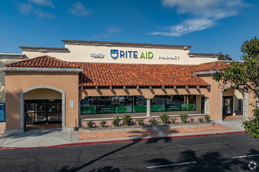 Primary Photo Of 7100 Avenida Encinas, Carlsbad Drugstore For Lease