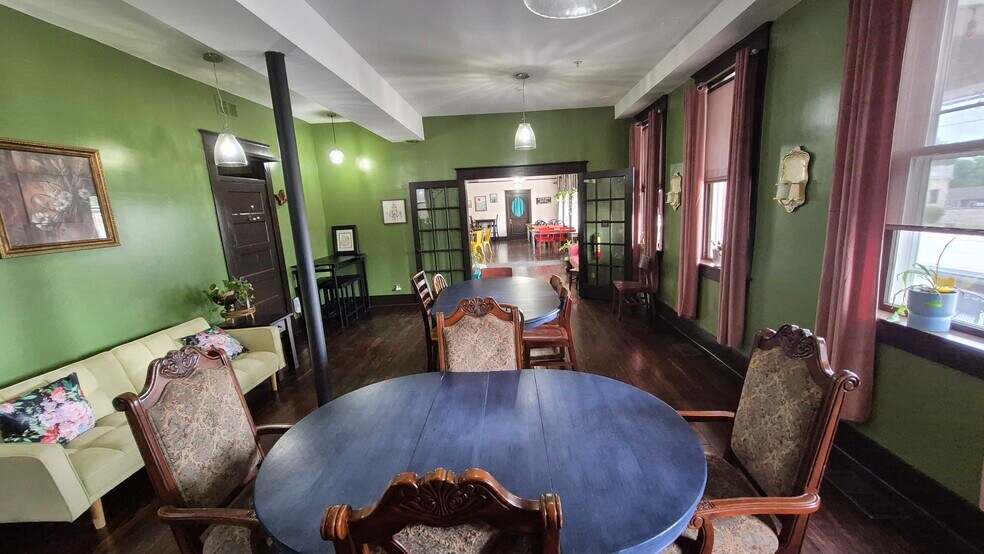More Photos Of 139 W Peoria St, Paola Apartments For Lease
