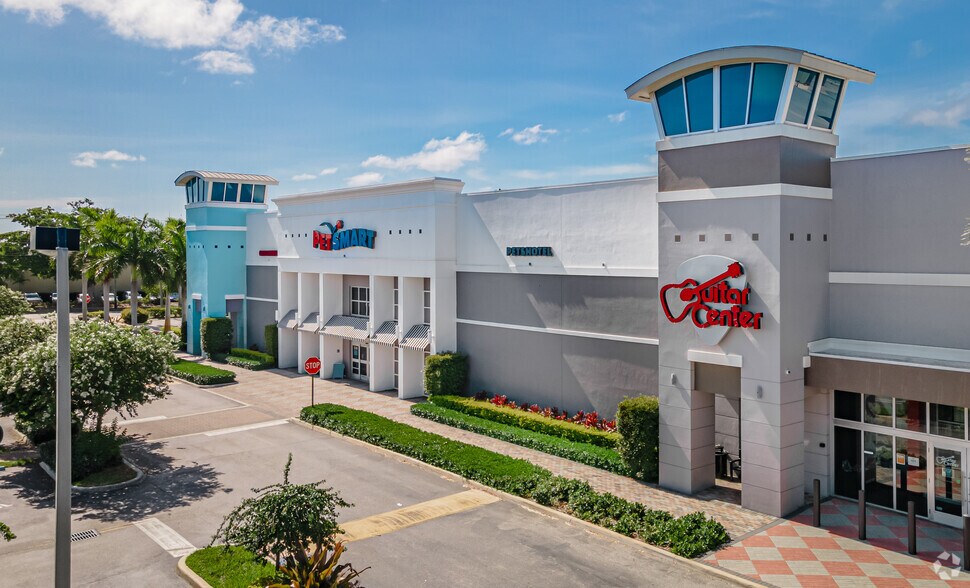 More Photos Of 510 Linton Blvd, Delray Beach General Retail For Lease