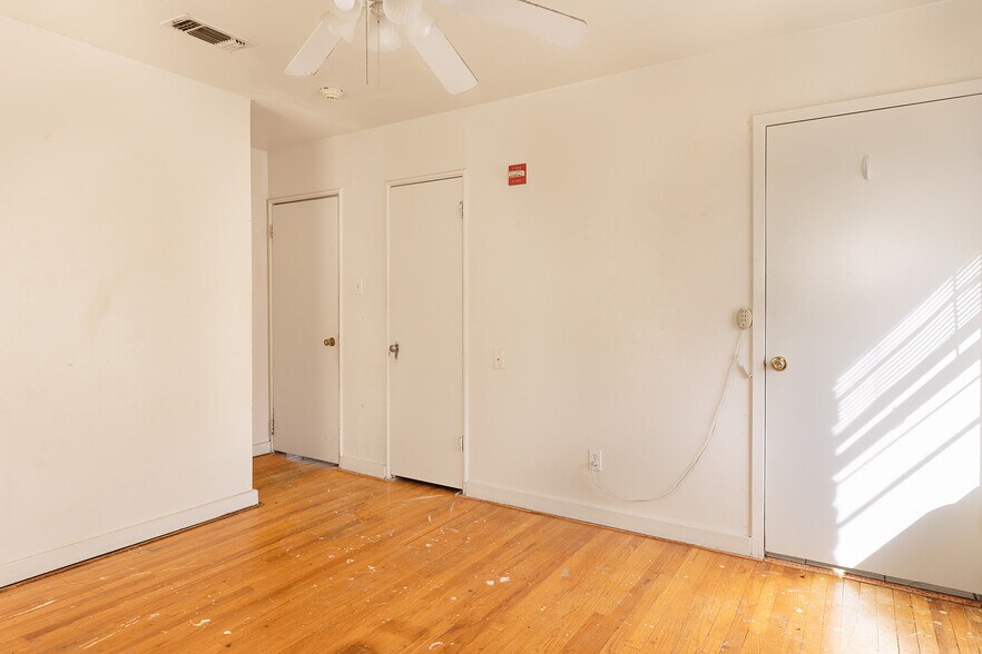 More Photos Of 104 E 5th St, Brady Office Residential For Sale