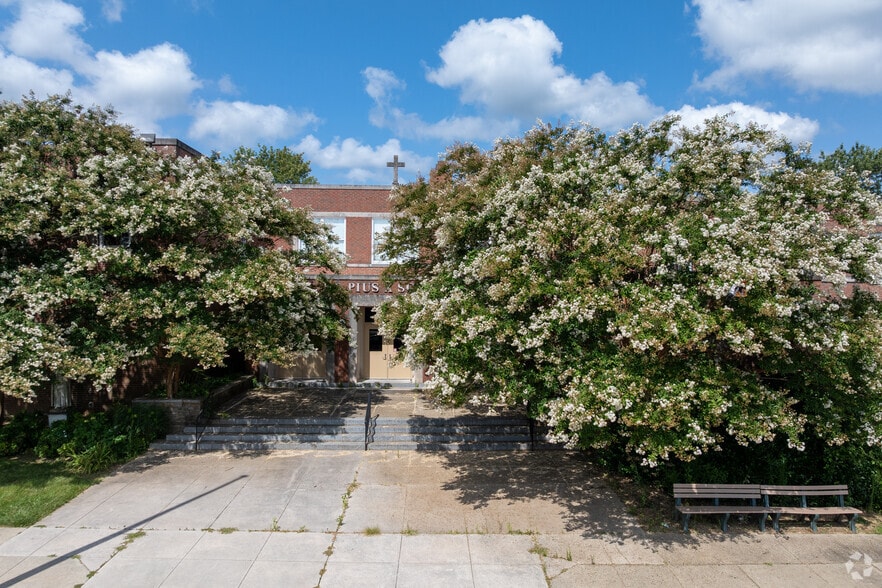 More Photos Of 6428-6432 York Rd, Baltimore Schools For Sale