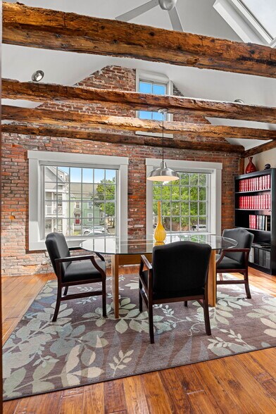 More Photos Of 8 Essex St, Salem Office For Sale