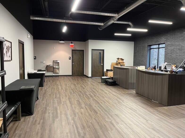 More Photos Of 4550 Preslyn Dr, Raleigh Light Distribution For Sale