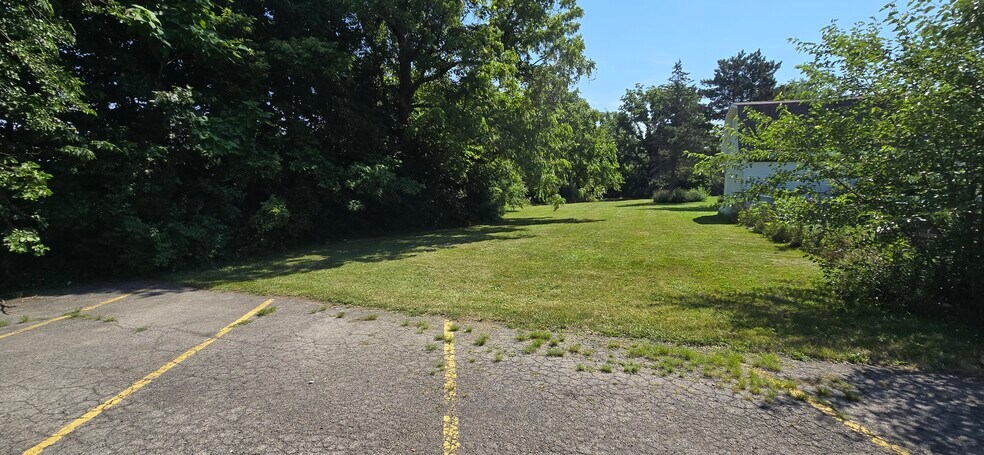 More Photos Of 1151 Shawnee Rd, Lima Storefront Retail Residential For Sale