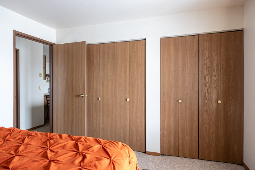 More Photos Of 205-235 W Calumet St, Appleton Apartments For Sale