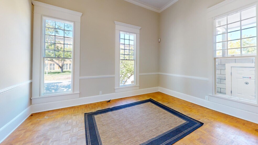 More Photos Of 1205 Rio Grande St, Austin Loft Creative Space For Lease