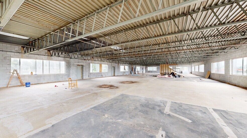 More Photos Of 5825 Jackman Rd, Toledo Freestanding For Sale