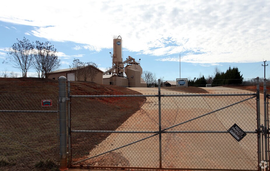 More Photos Of 9165 Northfield Dr, Fort Mill Industrial For Sale