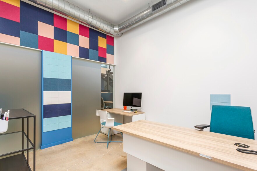 More Photos Of 5285 W Washington Blvd, Los Angeles Loft Creative Space For Lease