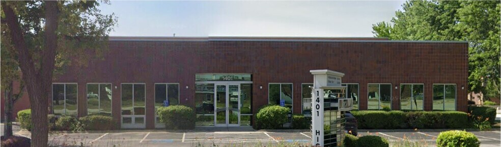 More Photos Of 1401 E Higgins Rd, Elk Grove Village Warehouse For Lease