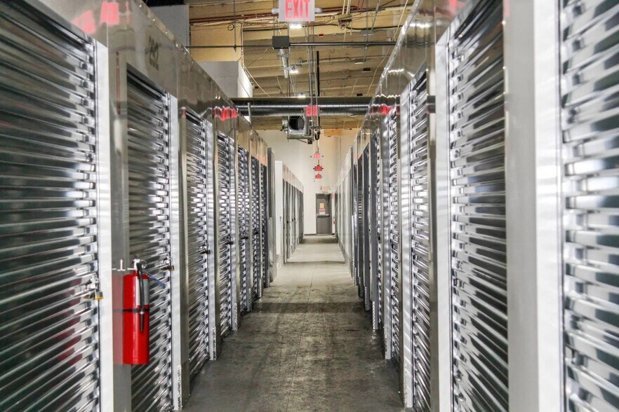 More Photos Of 657 Quarry St, Fall River Self Storage For Sale